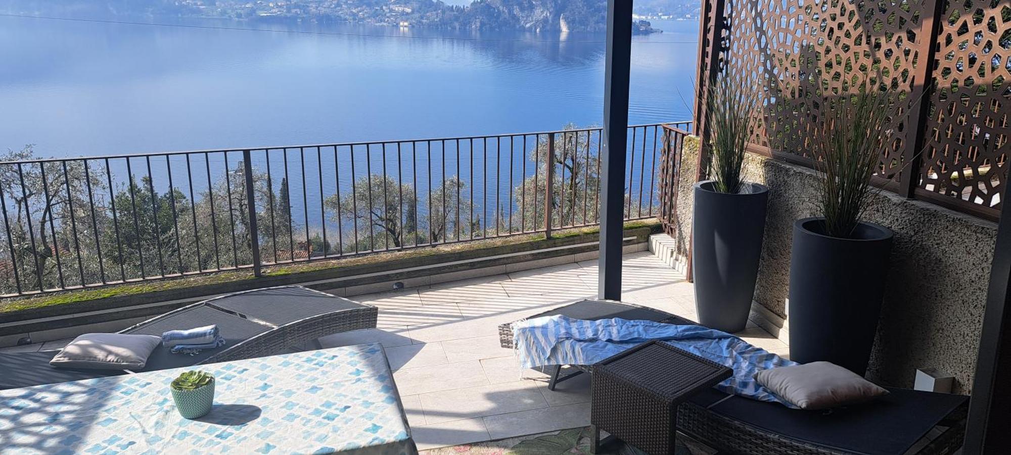 Dream Lake Panorama, Garage In The Center Of Varenna Eksteriør bilde